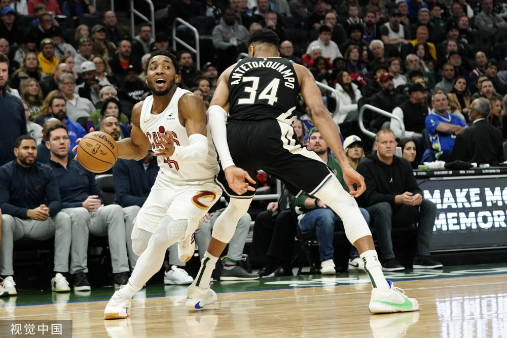 足球界的不 足球界的不